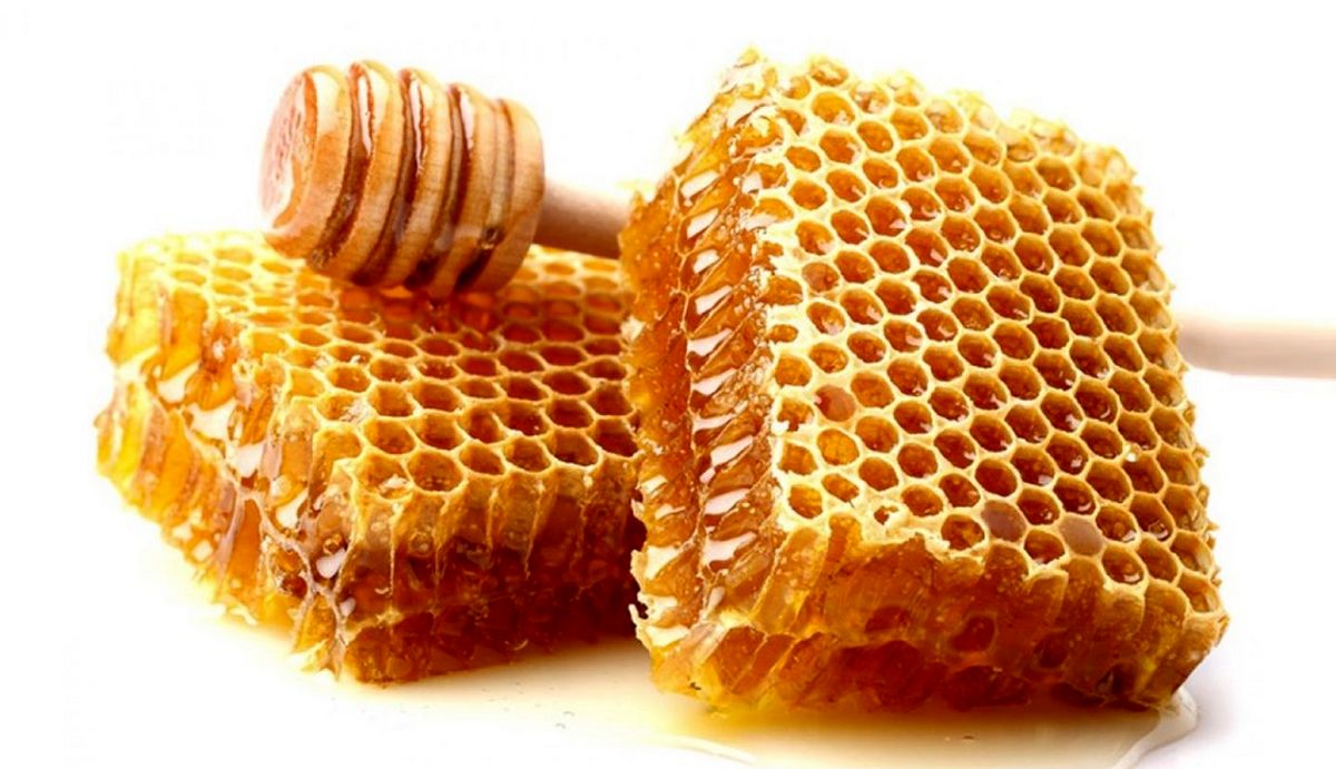 فواید موم طبیعی عسل برای پوست ۲